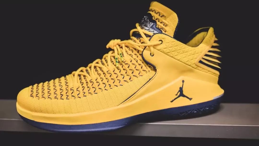 孟菲斯灰熊迎欧联关键赛，今夜更衣室发声，态度坚定，球队文化再被提及的简单介绍